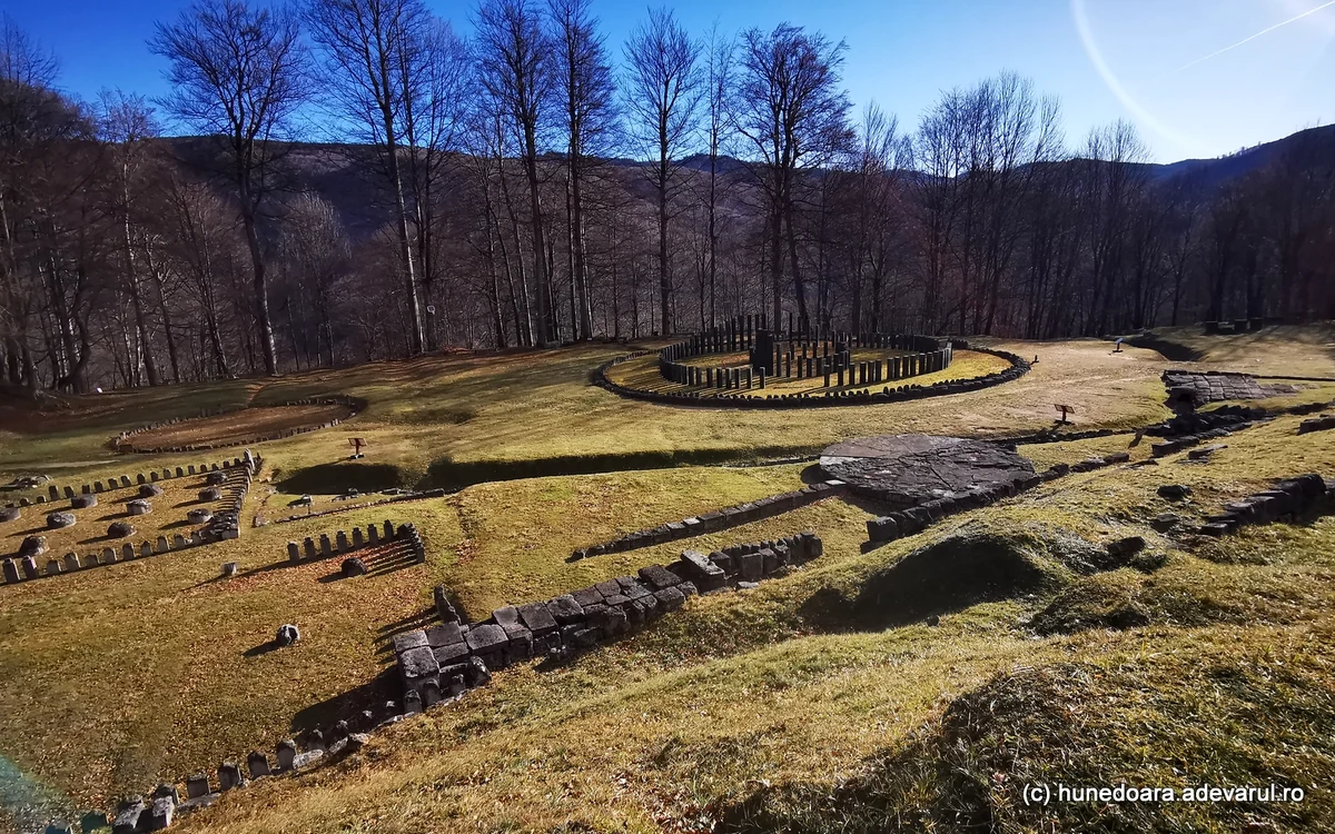 Sarmizegetusa Regia, locul unde ar fi trăit Deceneu. Foto: Daniel Guță. ADEVĂRUL