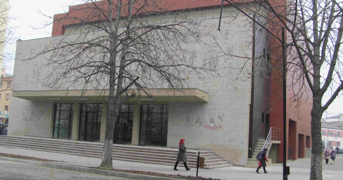 Fostul Cinematograf Balada se transformă în sală multifuncţională