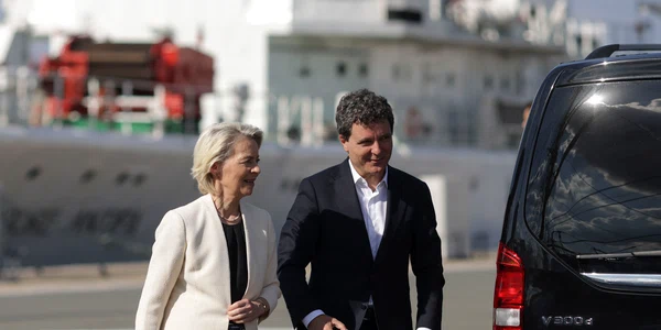 Vizita preşedintei Comisiei Europene Ursula Von Der Leyen pe fregata Regele Ferdinand, în portul Constanța. FOTO Inquam Photos / George Calin