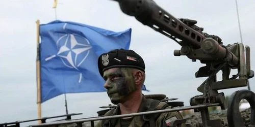 forte armate nato summit varsovia