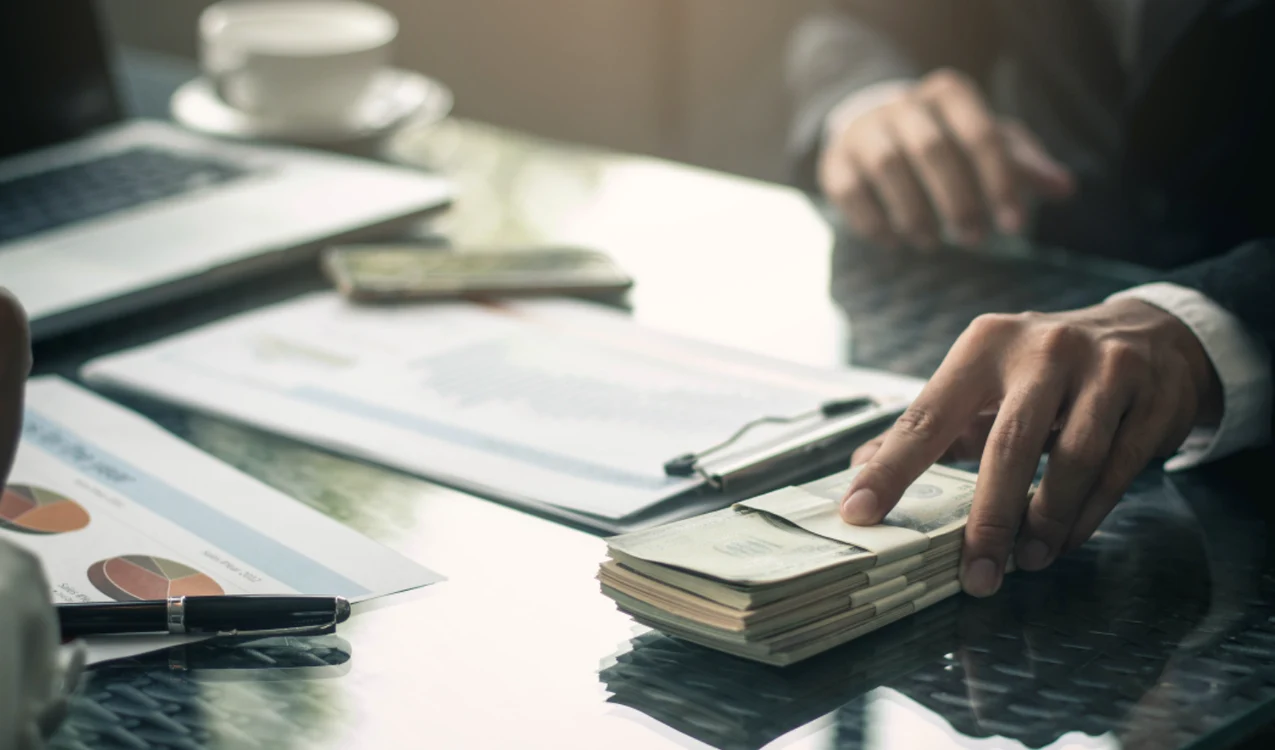 
    Horoscop 2 septembrie 2021: Gemenii fac cheltuieli, dar și primesc baniFoto: Shutterstock  