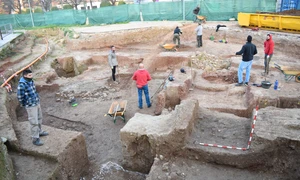 Osul misterios a fost descoperit în 2019 pe locul unui sat antic fortificat din apropierea orașului Córdoba, din sudul Spaniei (© Agustín López și Rafael Martínez)