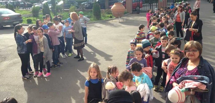 Cozi în faţa Muzeului Judeţean Foto Daniel Costache