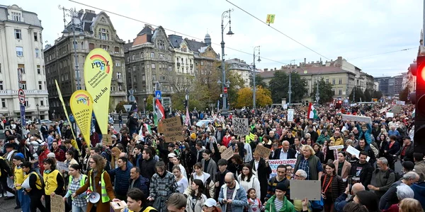 protest profesori și studenți la Budapesta față de Viktor Orban Foto EPA EFE jpg