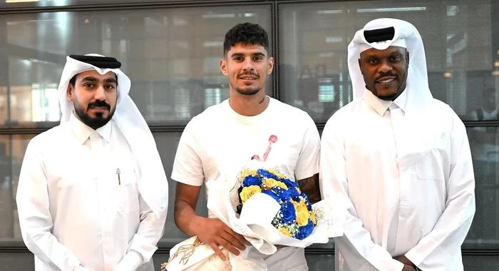 Florinel Coman a jucat ieri primul meci oficial pentru echipa arabă. Foto Al Gharafa 