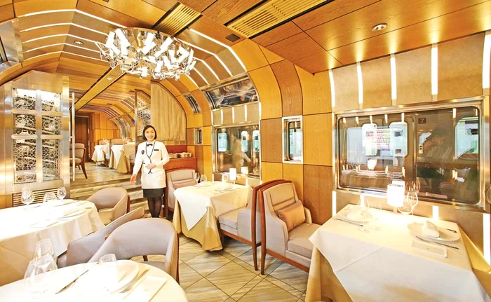 
    Toată lumea în vagoane! Dacă aţi plătit biletul de 8.500 €, vă aşteaptă o călătorie de visFotografii: AFP  