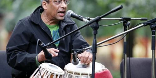 Trilok Gurtu a participat la un workshop în care a vorbit despre muzica sa