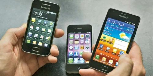 Câştigătorul războiului Samsung-Apple va fi decis în funcţie de vânzările de Sărbători  