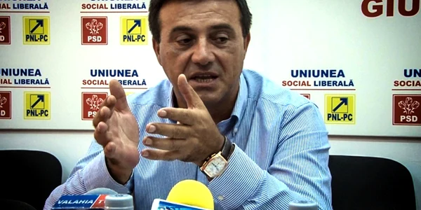 SENATOR NICOLAE BADALAU FOTO GIURGIUVEANUL