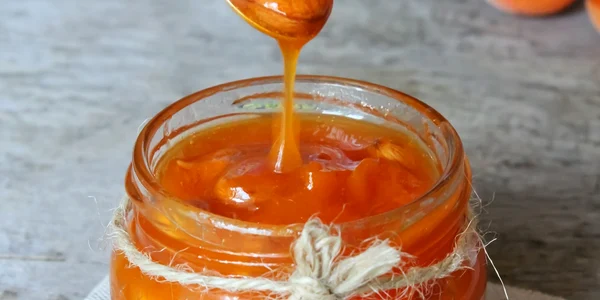 dulceata de caise cu migdale jpeg