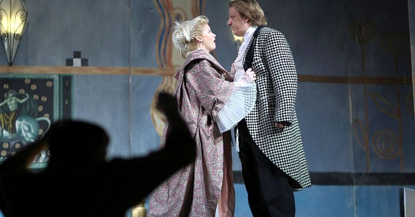 Scenă din "Liliacul", pe scena Operei Naţionale Române din Timişoara. FOTO: Arhiva Adevărul