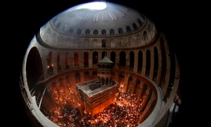 Lumina Sfântă la Ierusalim FOTO AFP Thomas Coex