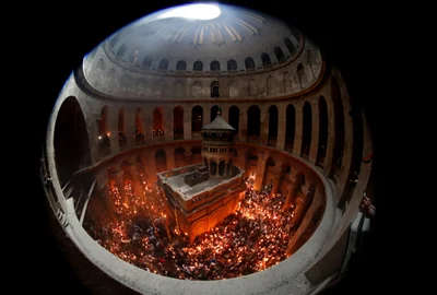 Lumina Sfântă la Ierusalim FOTO AFP Thomas Coex