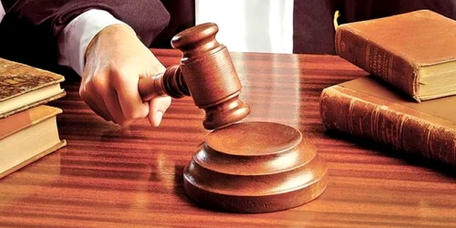 Judecătorii au două luni de concediu