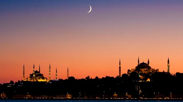 Orient Occident pe străzile din Istanbul jpeg