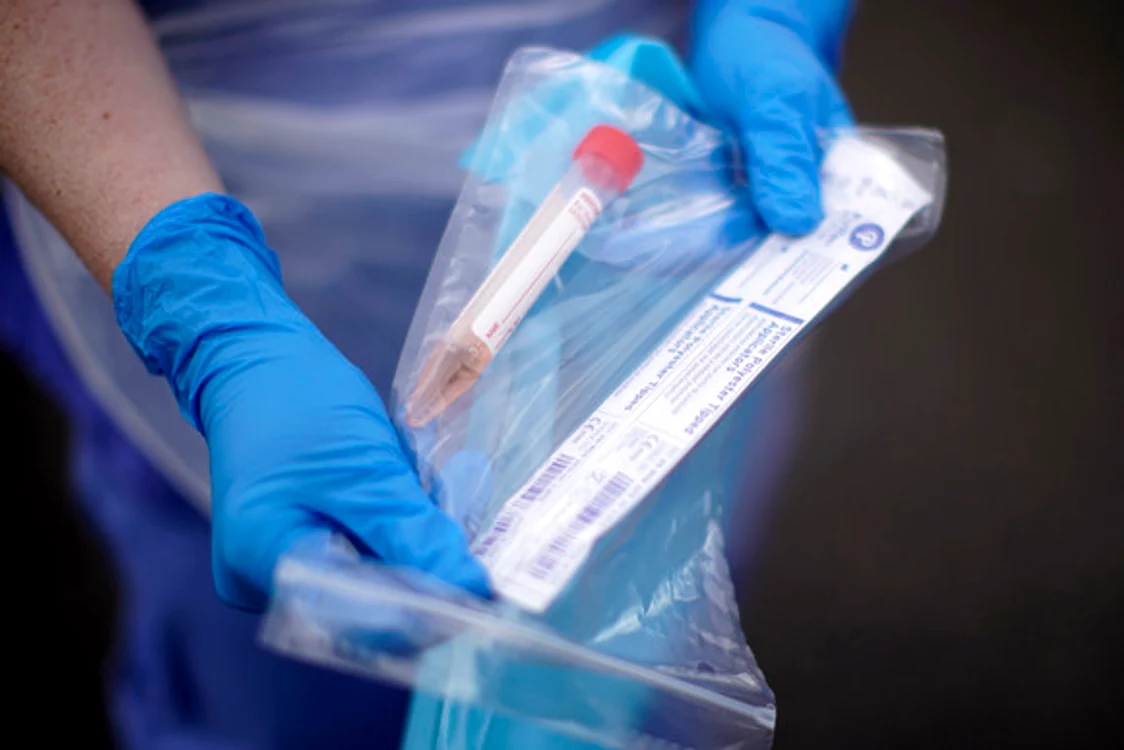 
    Spitalul Judeţean Sibiu anunţă decesul din cauza coronavirus al primului cadru medical din judeţ  