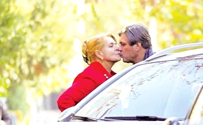 
    Cornel Galeș are loc de veci lângă Ileana Ciuculete  