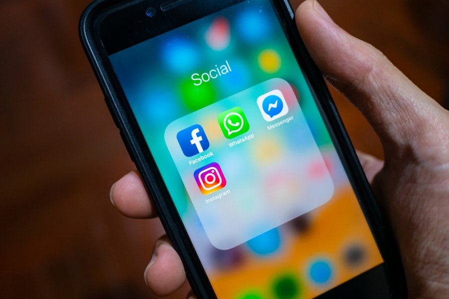 Instagram introduce „Butonul de Siguranță” în Franța pentru a combate hărțuirea online. Cum funcționează