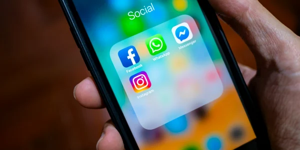 Facebook Instagram Messenger Whatsapp FOTO Shutterstock