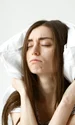 indoor shot frustrated upset young woman suffering from insomnia some sleeping disorder Foto Freepik jpg