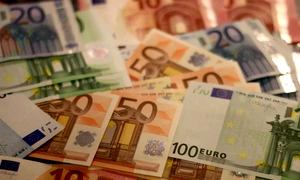 moerschy money 1005479 1280 jpg