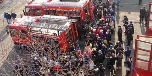 Sute de elevi i-au vizitat pe pompieri în două zile FOTO