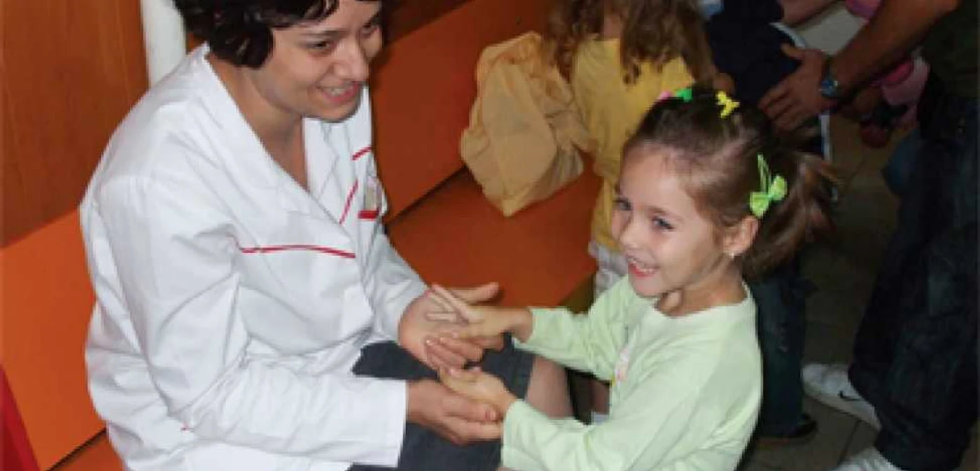 Ramnicu Valcea: Elevii şi studenţii, verificaţi dacă au simptome de gripă
