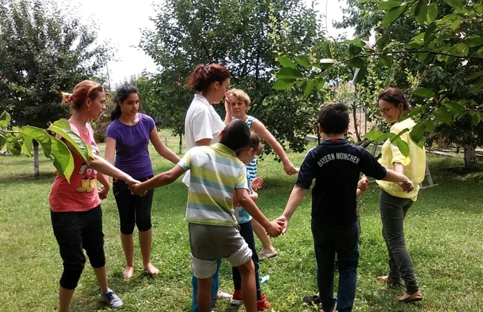 Copiii cu dizabilităţi vor beneficia de recuperare FOTO Adevărul