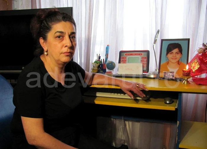 Dorina Oaie, bunica fetei decedate, a depus o plângere la Colegiul Medicilor FOTO: Iulian Bunilă