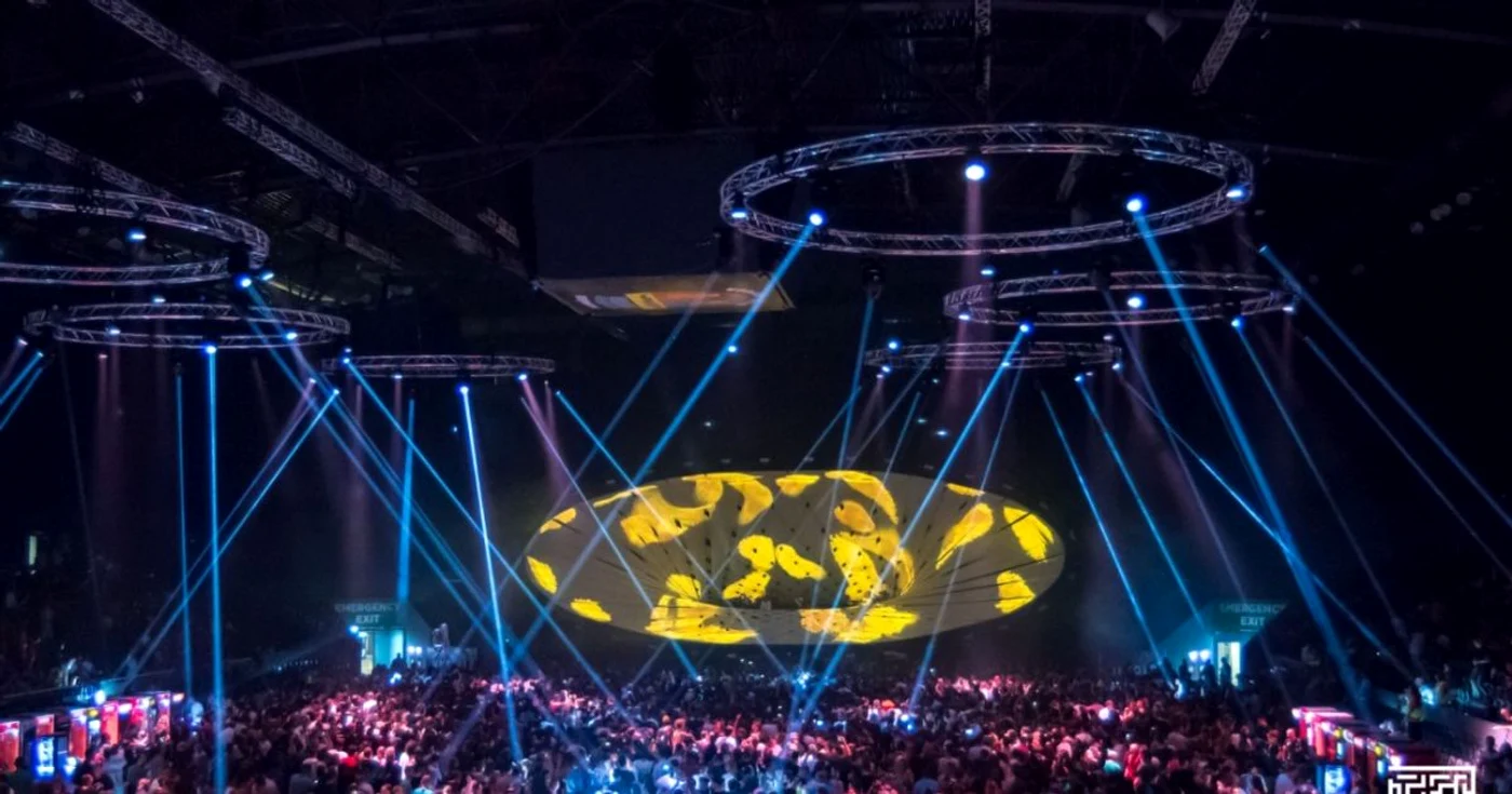 FOTO Untold