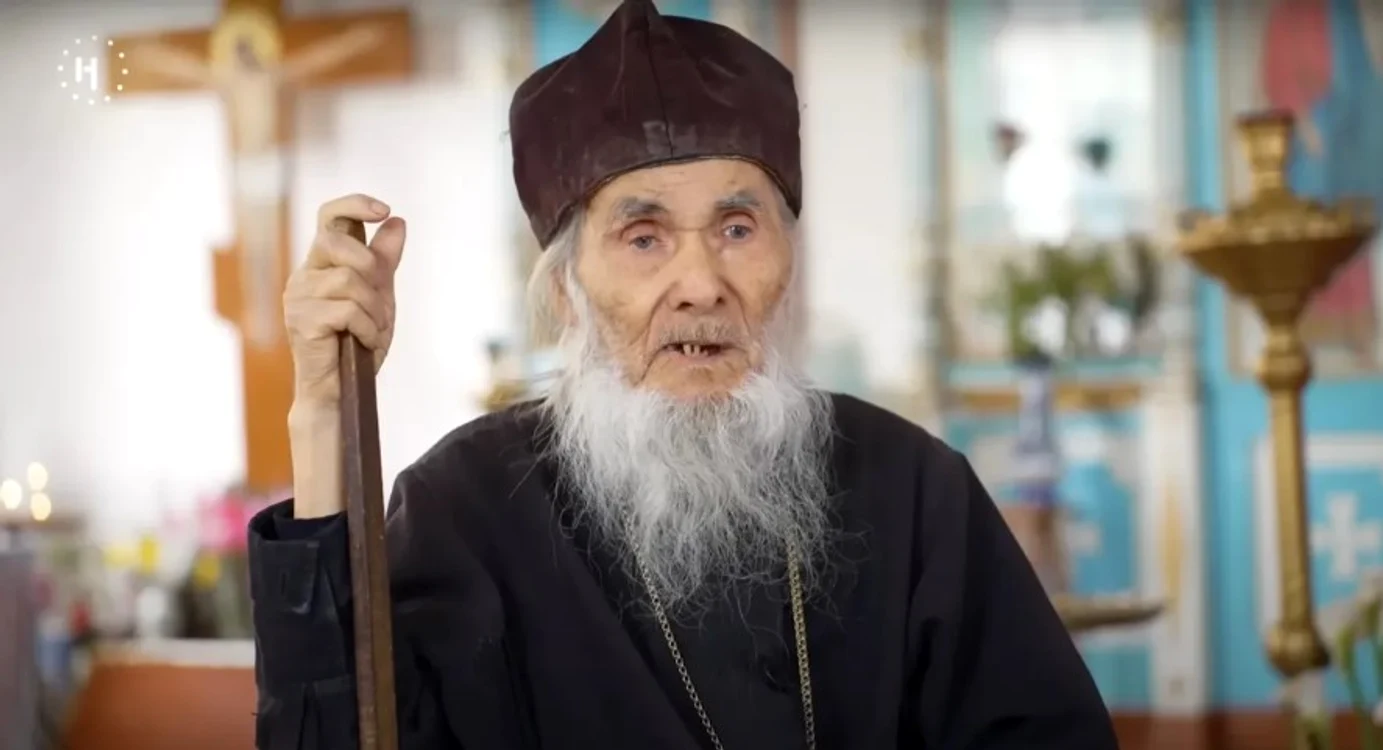 Arhiepiscopul Victor Pivovarov FOTO novayagazeta