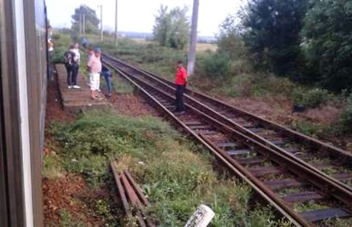 Călătorii au fost nevoiţi să aştepte ore între FOTO: TV Sud