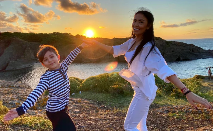 Alături de băieţelul ei, David, pe care îl adoră