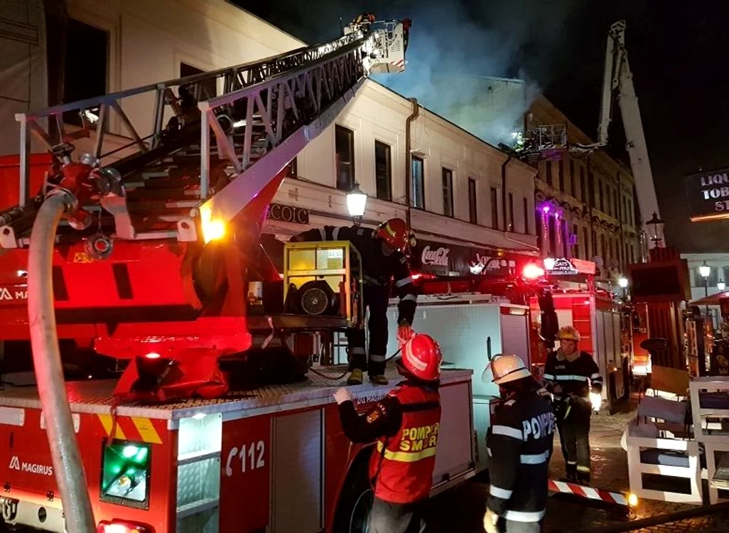 
    Pompierii nu au avut o noapte liniștită de Învierefoto: ISU Bucureşti-Ilfov  