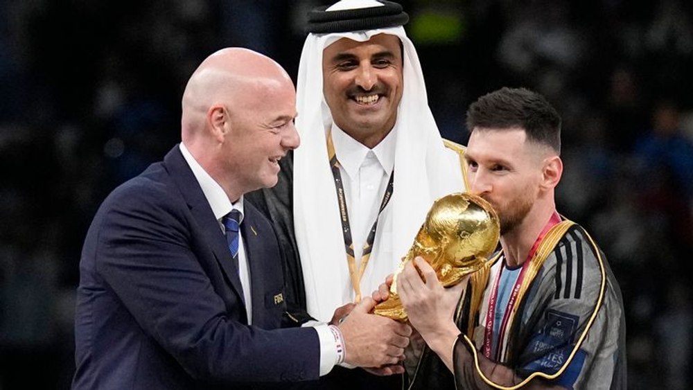 Lovitură pe piața media: Antena 1 a luat Mondialele de fotbal de la TVR! Detaliile unei surprize de proporții