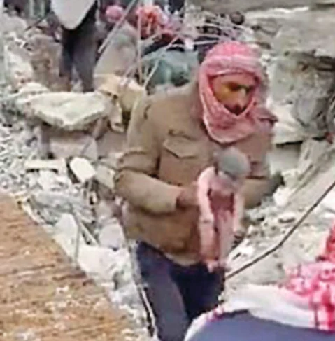 foto6 bis bebelus nou nascut siria 2 (captura video) jpg