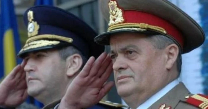 „Galonaţii fără carieră militară sunt la fel de lipsiţi de scrupule ca generalii cu mâinile pătate de sânge“