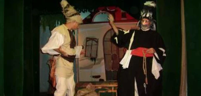 Piteşti: Încep spectacolele la Teatrul Aşchiuţă