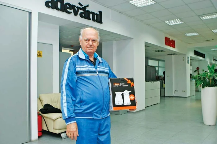 
    Pavel Dan Chivu a câştigat un set cu ibric de cafea şi o râşniţă  