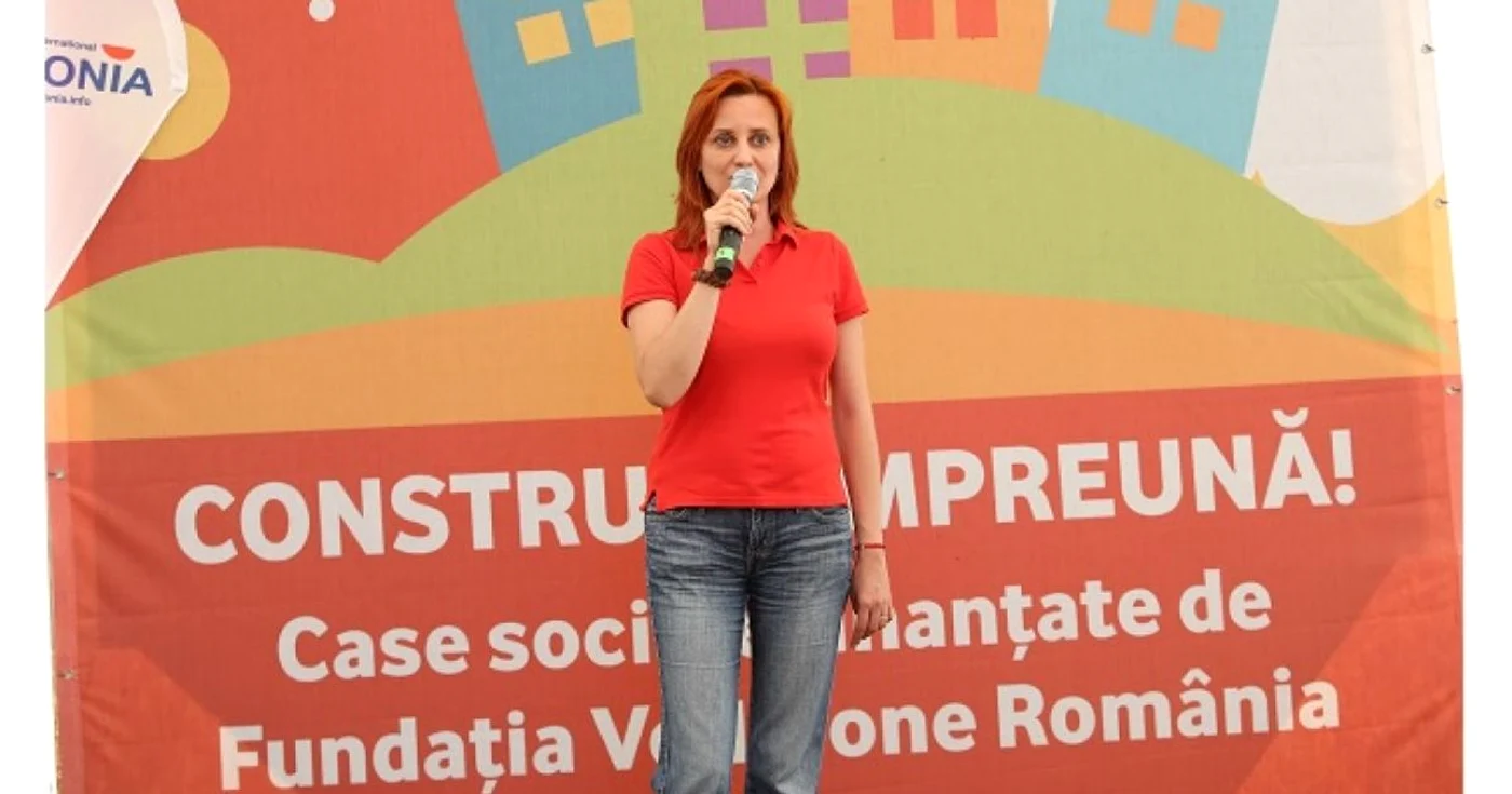 Directorul Fundaţiei Vodafone România, Angela Galeţa la Adevărul Live