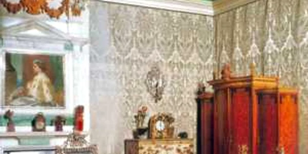 Casa de păpuși a reginei Mary este o copie în cel mai mic amănunt a castelului Windsor