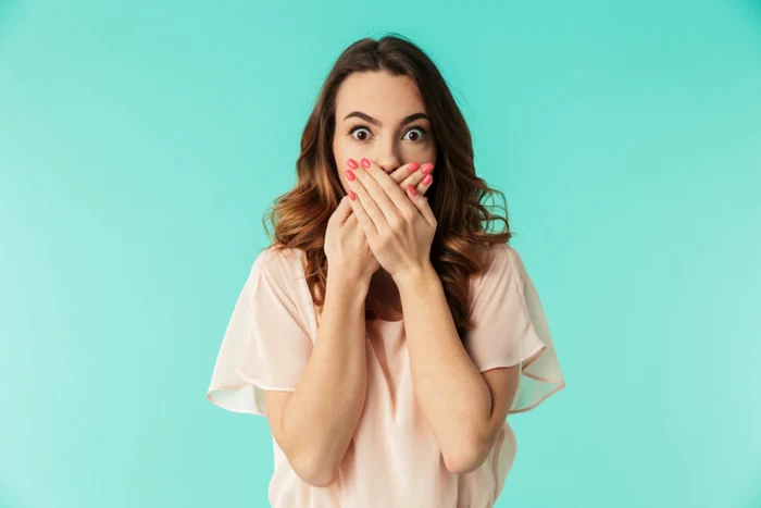 Antropologii au observat mici adâncituri în forma „V” / foto cu caracter ilustrativ: sursa Pixabay