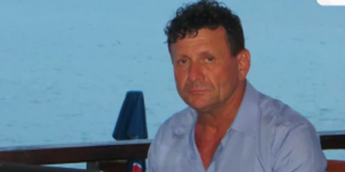 academician la fizica cluj