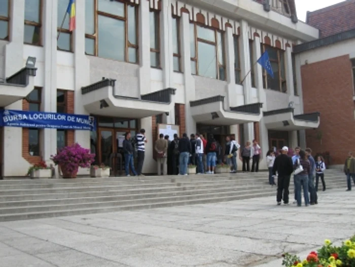 Mureşenii sunt aşteptaţi la Bursa locurilor de muncă