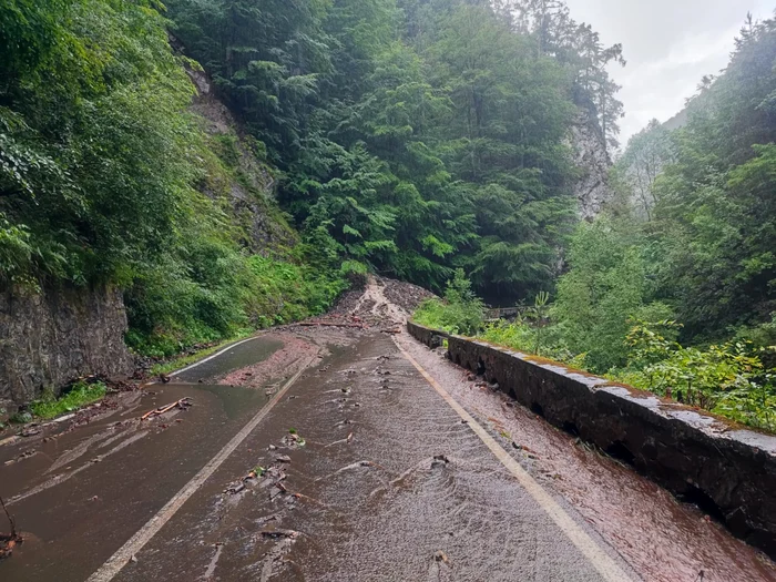 Căderi masive de pietre pe Transfăgărășan Foto: ISU Argeș