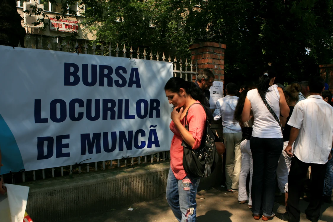 
    Șomerii își pot găsi un loc de muncă de la jumătatea acestei luni și până în aprilie  