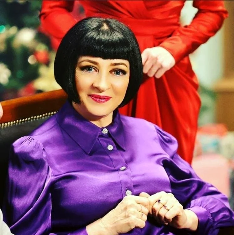 
    Neti Sandu prezintă horoscopul la PRO TV  