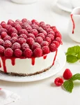 Cheesecake cu zmeura  Sursa foto shutterstock 298762067 jpg
