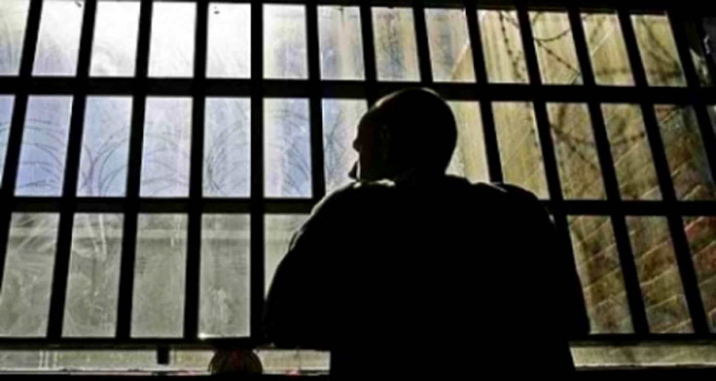 
    Tânărul a fost condamnat pe viaţă pentru ce a făcut  