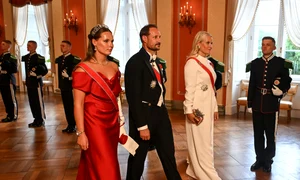 Prințesa Ingrid Alexandra, Prințesa Mette Marit și Prințul Haakon i au primit la Oslo pe soții Macron, Profimedia (1) jpg